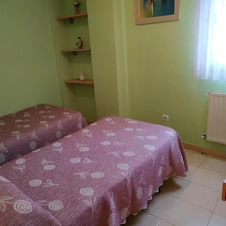 - El Bosquin Nueva De Llanes