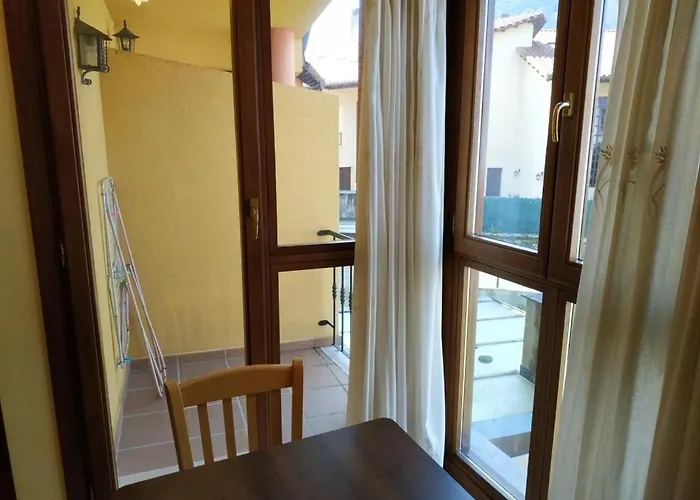 - El Bosquin * Nueva De Llanes